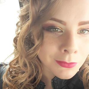 Meet your Posher, Cristin